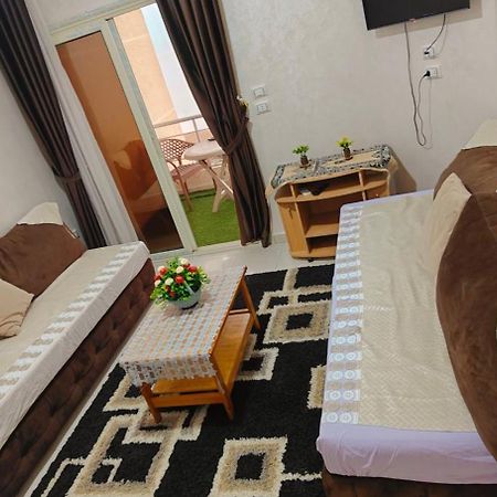 Casablanca Beach Direct Sea View Tow Bedroom Apartment Хургада Екстериор снимка