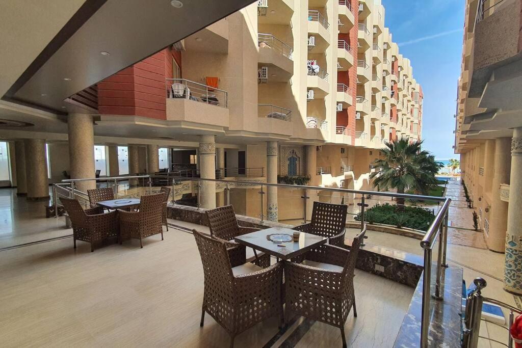 Casablanca Beach Direct Sea View Tow Bedroom Apartment Хургада Екстериор снимка